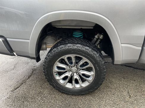 Used 2021 RAM 1500 Laramie w/ Sport Appearance Package image 12