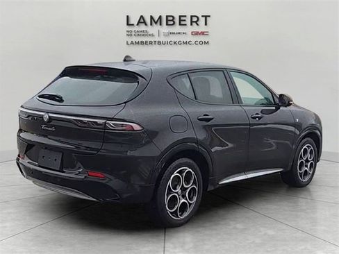 Used 2024 Alfa Romeo Tonale Ti image 5