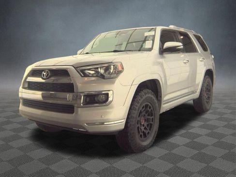 Used 2016 Toyota 4Runner Limited AWD/4WD image 3