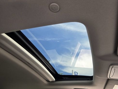 Used 2024 Honda CR-V EX-L image 18