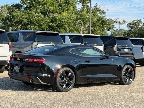 Used 2024 Chevrolet Camaro LT RWD image 4
