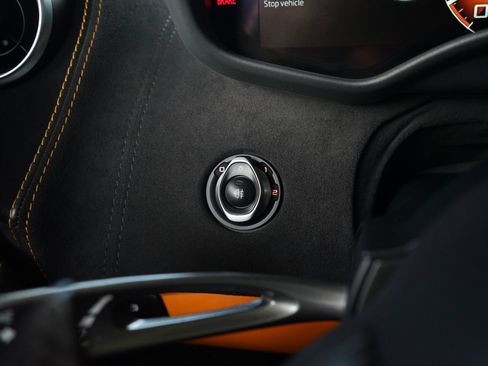 Used 2017 McLaren 570S RWD image 26