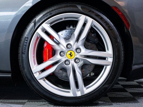 Certified 2023 Ferrari Portofino M image 10