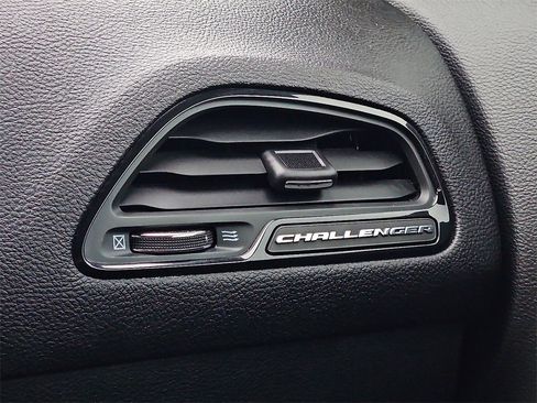 Used 2022 Dodge Challenger R/T image 26