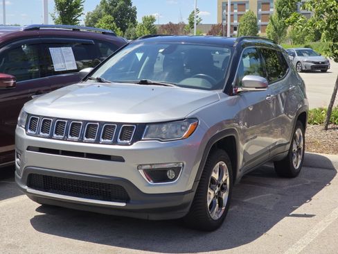 Used 2020 Jeep Compass Limited w/ Safety & Security Group AWD/4WD image 4