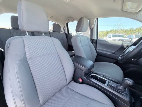 Used 2021 Toyota Tacoma SR w/ SR Convenience Package image 23