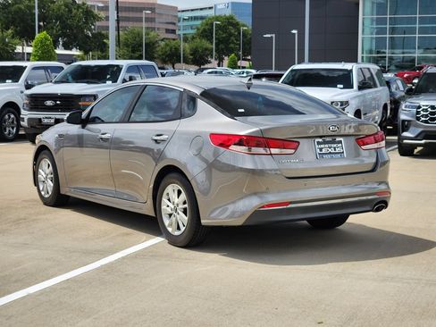 Used 2018 Kia Optima LX FWD image 5