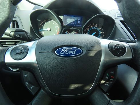 Used 2014 Ford Escape SE image 28