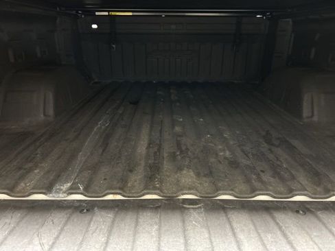 Used 2022 GMC Sierra 1500 AT4 w/ AT4 Premium Package image 7