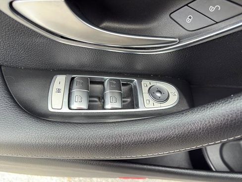 Used 2018 Mercedes-Benz E 400 E 400 4MATIC image 17