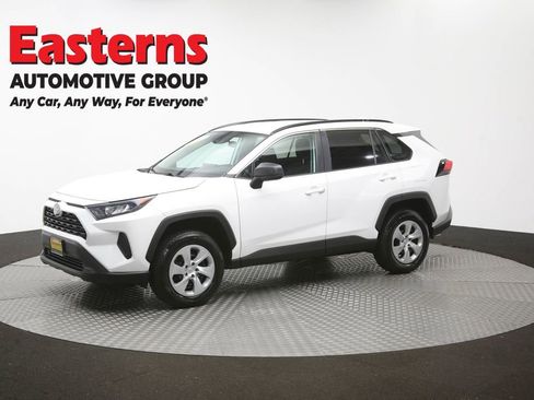 Used 2021 Toyota RAV4 LE FWD image 56