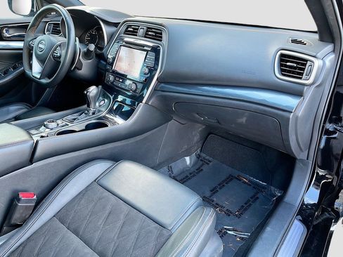 Used 2023 Nissan Maxima SR w/ Sport Mat Group FWD image 28