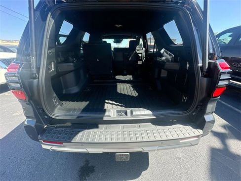 Used 2025 Toyota 4Runner Limited image 32