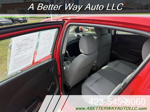 Used 2020 Chevrolet Sonic LT FWD image 8