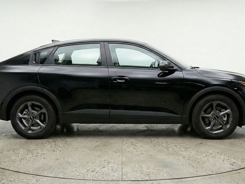 Used 2025 Kia K4 LXS image 11