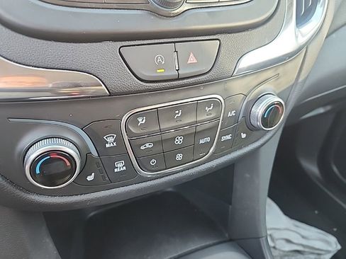 Used 2024 Chevrolet Equinox LT image 12