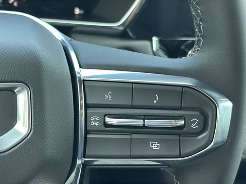 New 2026 GMC Canyon Elevation RWD image 27