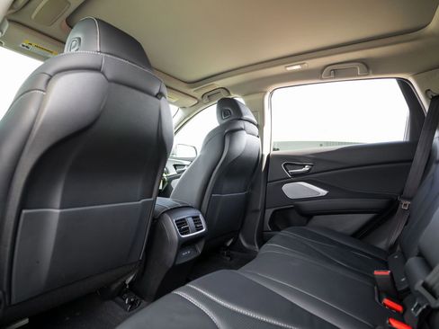 Certified 2025 Acura RDX w/ Technology Package image 19