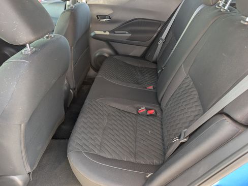 Used 2021 Nissan Kicks SV image 25