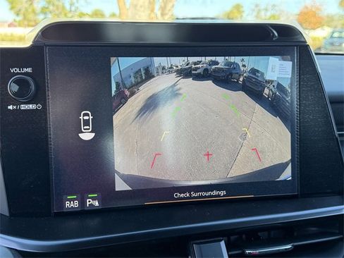 Used 2026 Subaru Outback Premium image 21