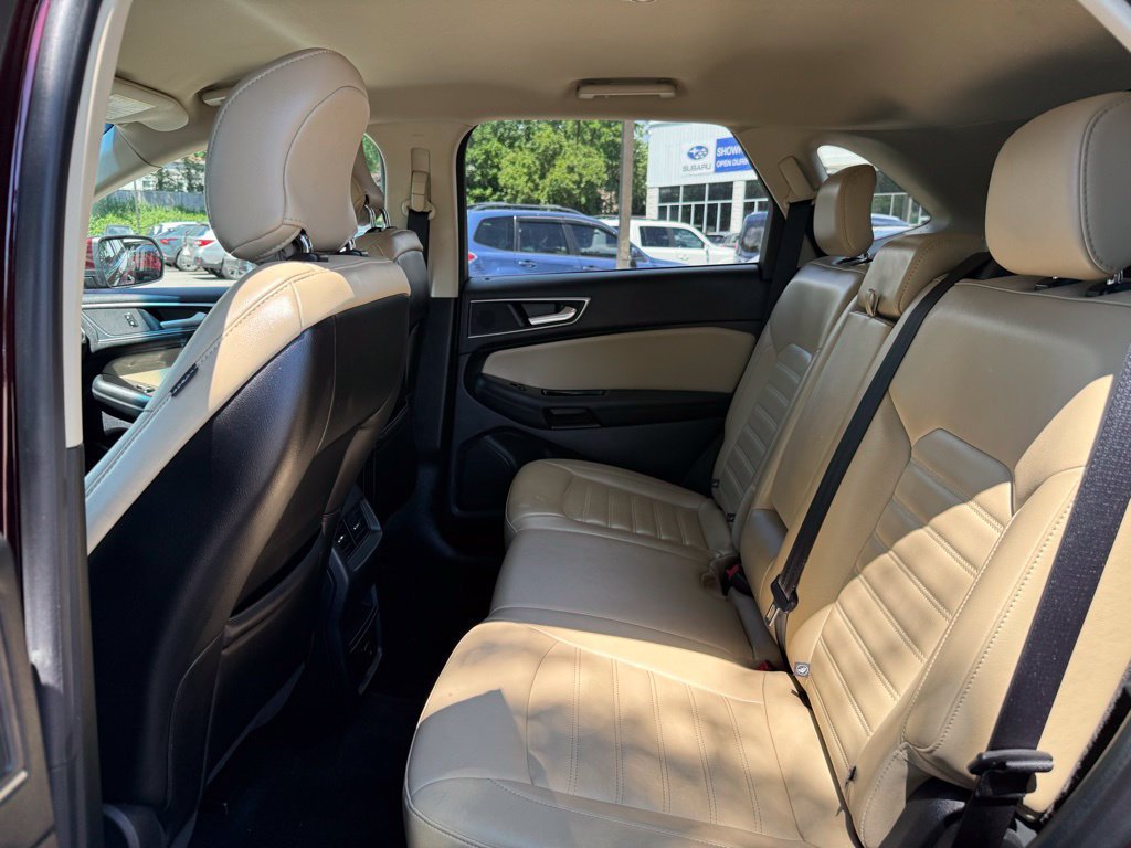 Used 2019 Ford Edge SEL w/ Equipment Group 201A AWD/4WD image 23