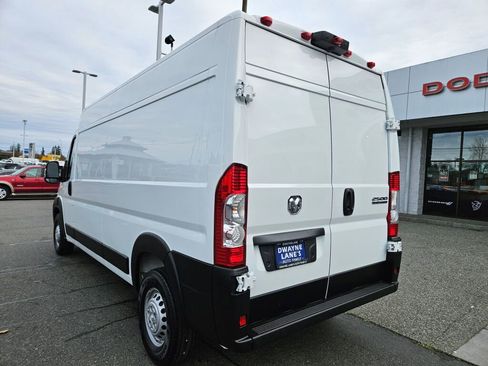 Used 2025 RAM ProMaster 2500 w/ Convenience Group image 3