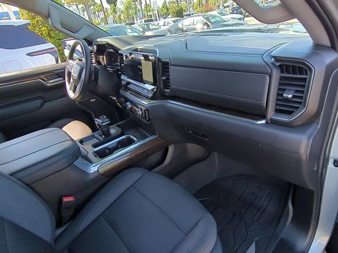 Used 2024 GMC Sierra 1500 Elevation w/ Preferred Package RWD image 29