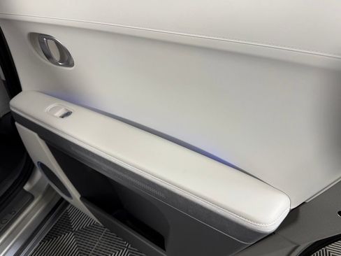 Used 2023 Hyundai Ioniq 5 Limited image 33