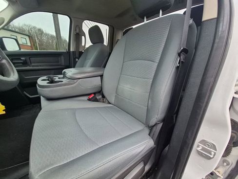 Used 2018 RAM 1500 Express w/ Express Value Package image 11