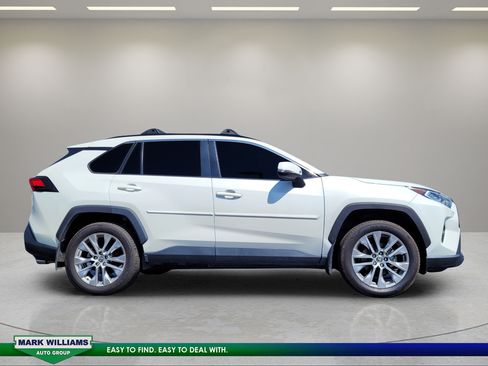 Used 2021 Toyota RAV4 XLE Premium FWD image 2