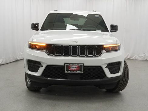 New 2026 Jeep Grand Cherokee Laredo AWD/4WD image 7