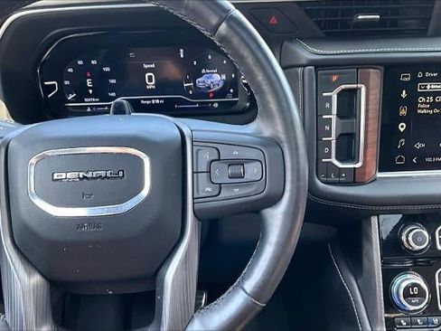 Used 2023 GMC Yukon Denali Ultimate w/ LPO, Floor Liner Package AWD/4WD image 12