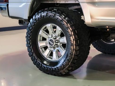 Used 2019 Ford F250 Lariat w/ Lariat Value Package image 47