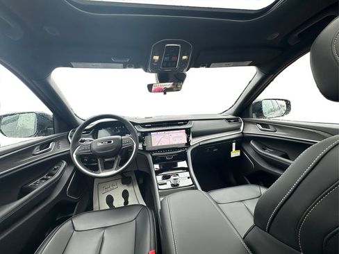 New 2026 Jeep Grand Cherokee L Limited image 23