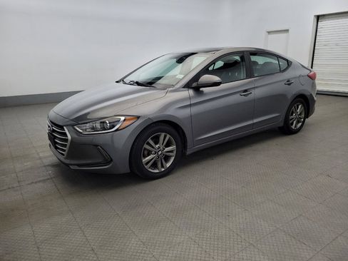 Used 2018 Hyundai Elantra Value Edition FWD image 2