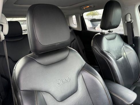 Used 2018 Jeep Compass Limited image 10