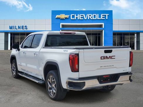 Certified 2023 GMC Sierra 1500 SLT w/ SLT Premium Package AWD/4WD image 3