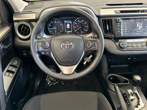 Certified 2017 Toyota RAV4 XLE w/ Carpet Mat Package FWD image 13