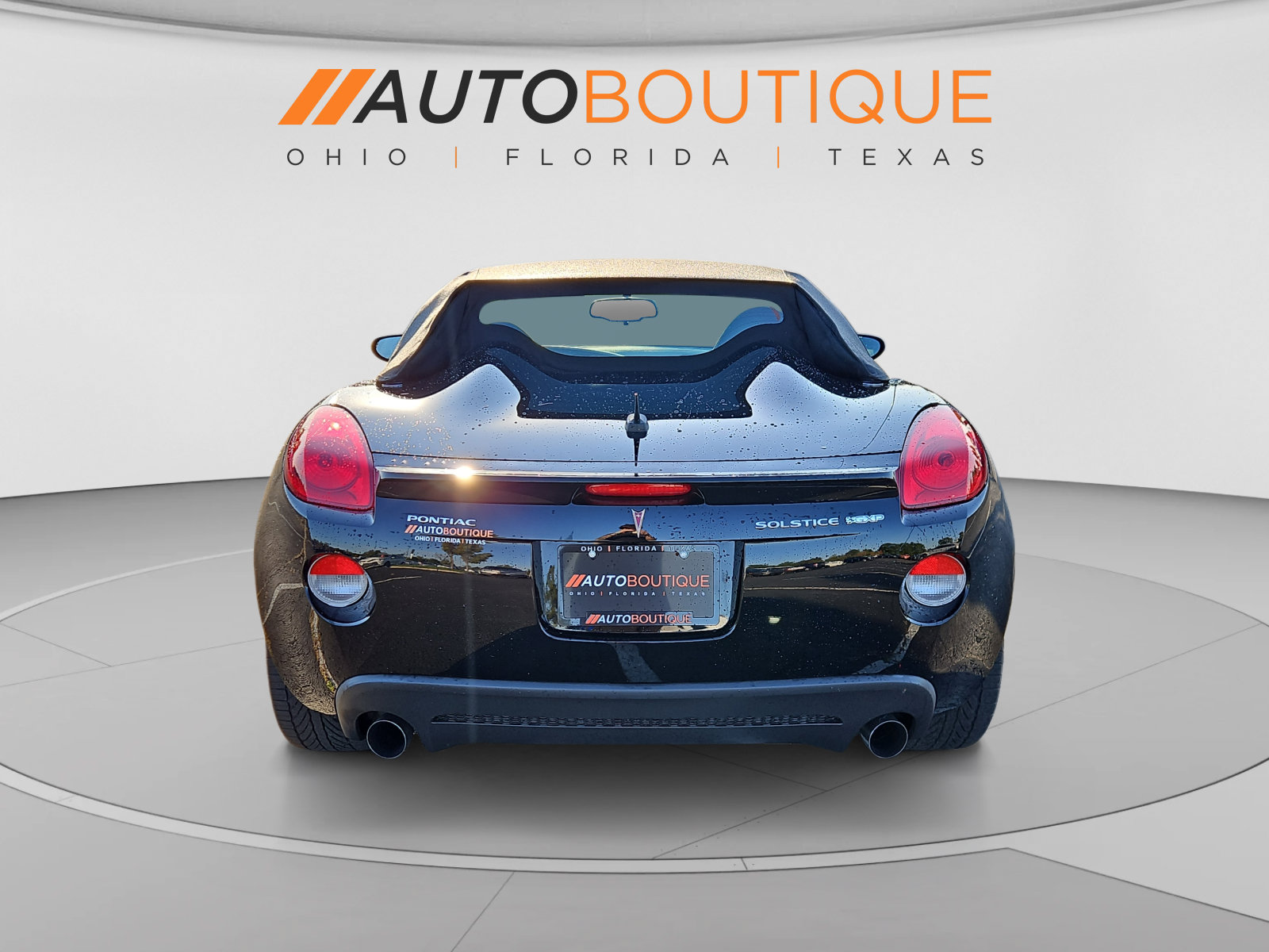 Used 2009 Pontiac Solstice GXP w/ Club Sport Package RWD image 4