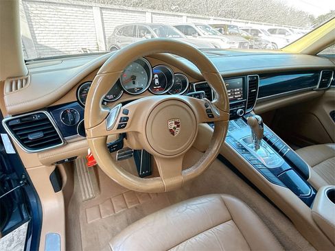 Used 2011 Porsche Panamera 4S image 12
