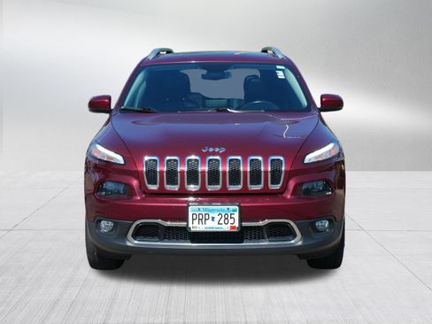 Used 2018 Jeep Cherokee Limited w/ Trailer Tow Group AWD/4WD image 2