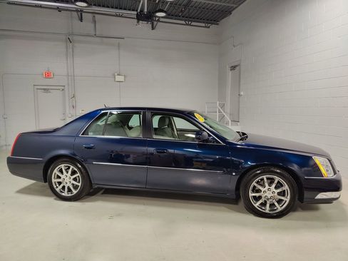 Used 2007 Cadillac DTS Performance FWD image 5