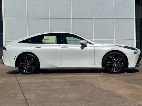 New 2026 Toyota Mirai XLE image 3