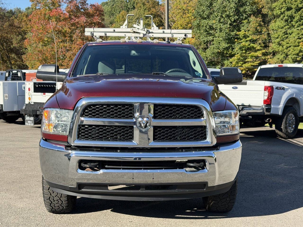 Used 2018 RAM 3500 Tradesman w/ Chrome Appearance Group AWD/4WD image 2