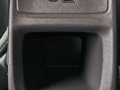 Used 2024 Chevrolet Trax LT FWD image 20