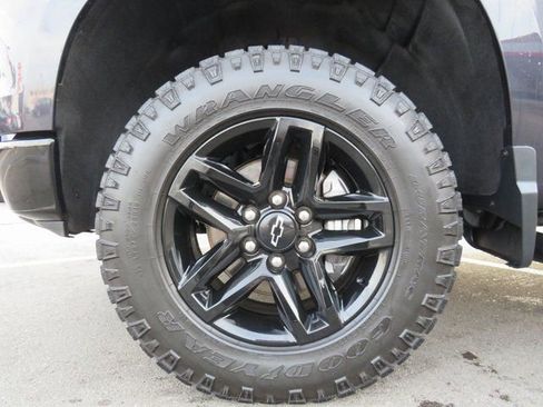 Used 2022 Chevrolet Silverado 1500 LT Trail Boss w/ Protection Package image 8