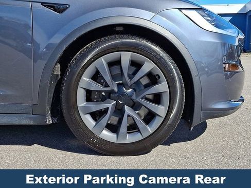 Used 2023 Tesla Model X image 10