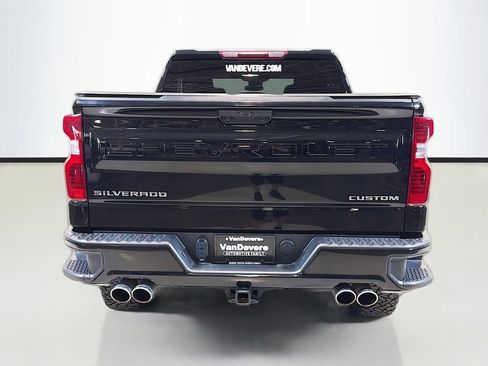 Used 2022 Chevrolet Silverado 1500 Custom Trail Boss AWD/4WD image 5