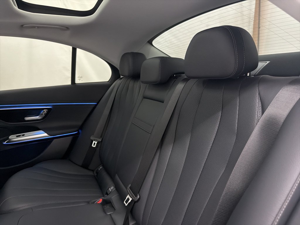 Used 2026 Mercedes-Benz E 350 Sedan image 18