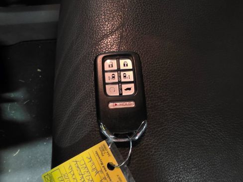 Used 2018 Honda Odyssey EX-L image 10